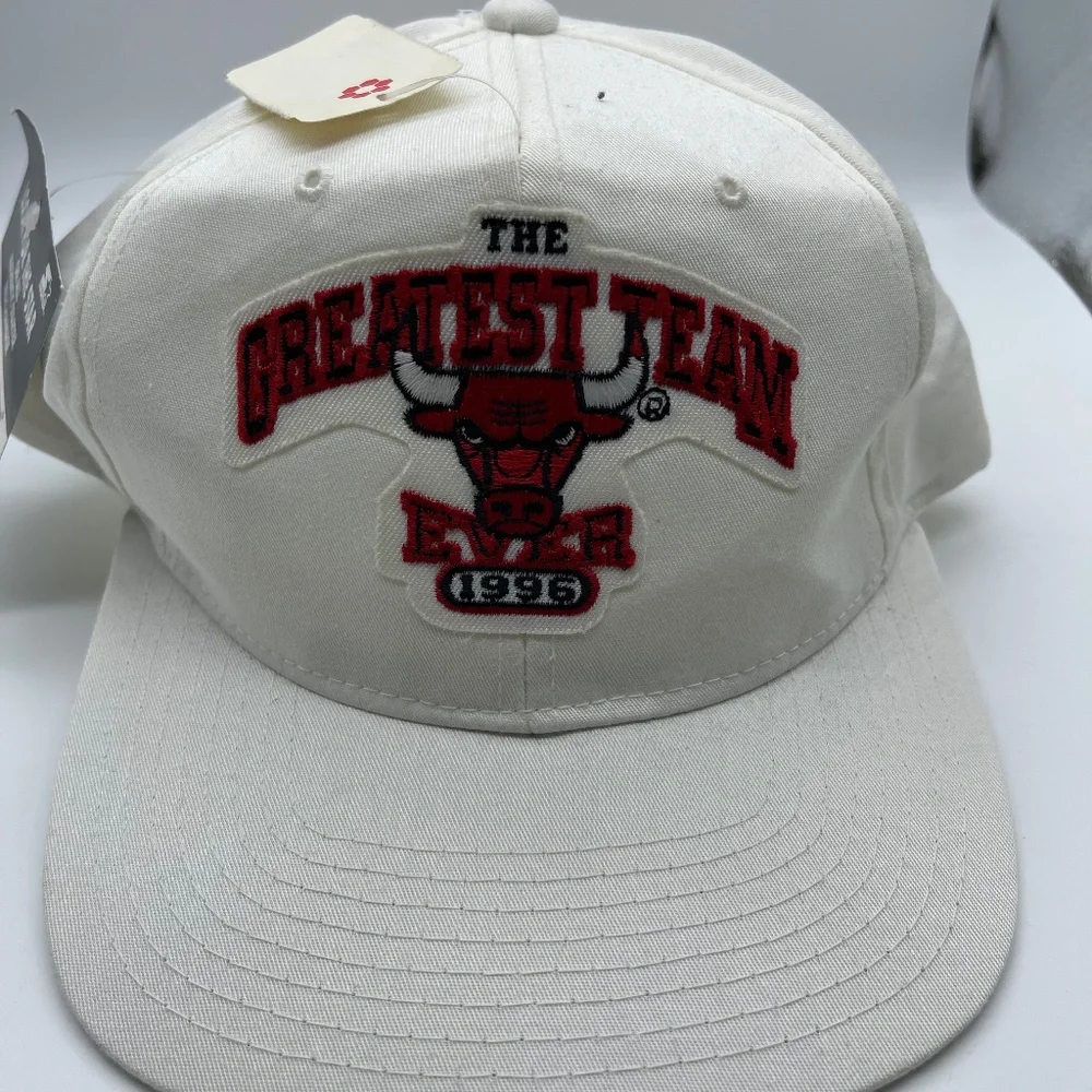 Chicago Bulls "Greatest Team Ever" 1996 Cap - NWT - Picture 1 of 3